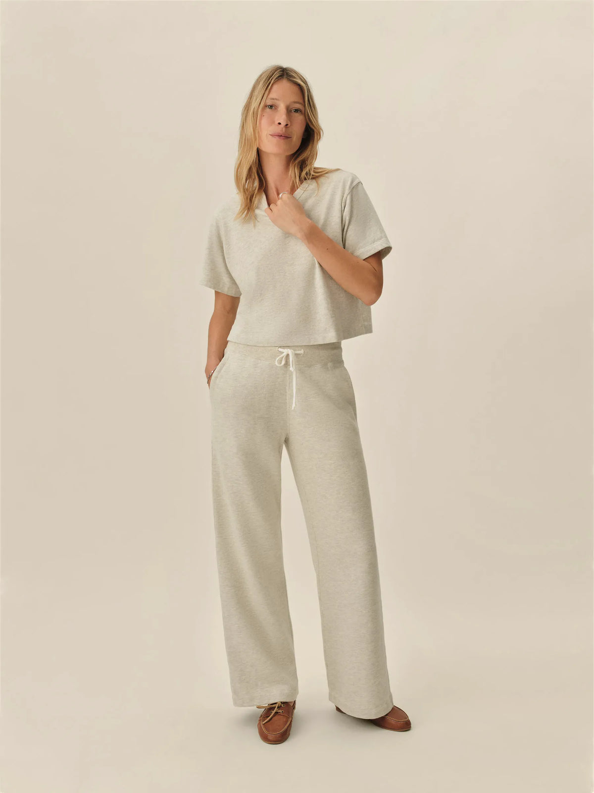 Heather Oat Field-Spec Boyfriend Crop Tee