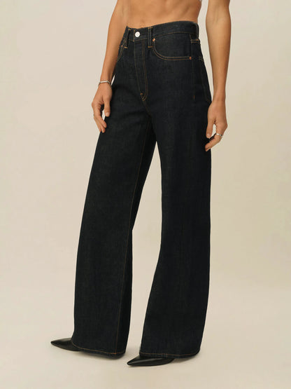 D046 Jet Set Jean