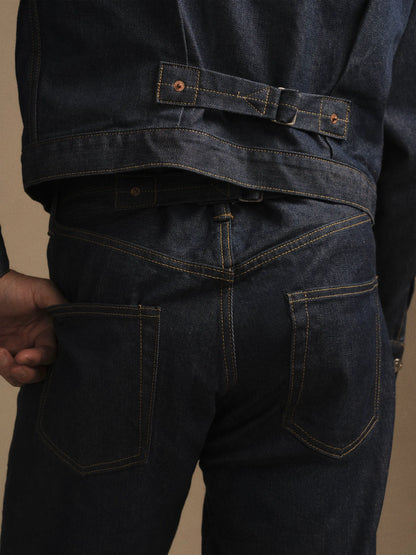D048 Buckleback Big Jean