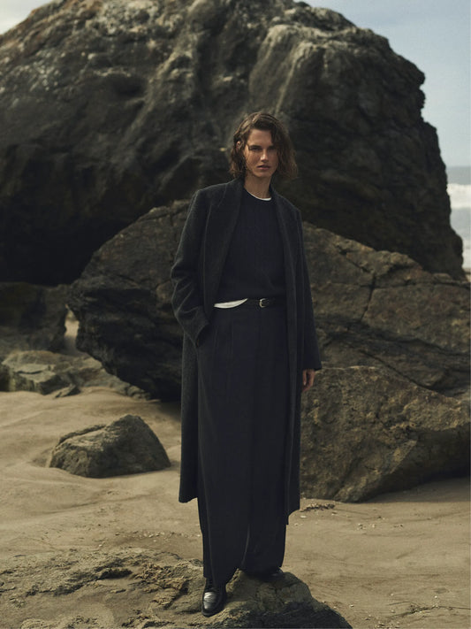 Black Hollywood Pleated Pant